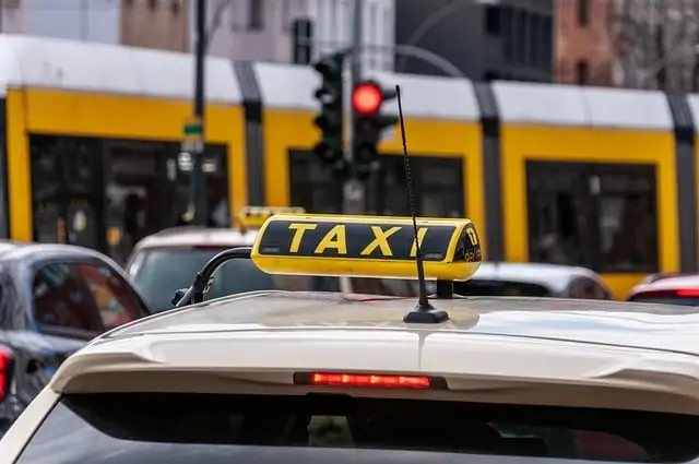 Imagen destacada del post: Número de Taxis en San Diego, California: Opciones de Transporte Cerca de Mí